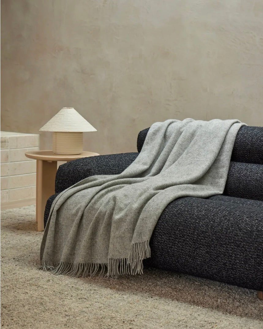 Nevis Throw Blanket - Ash - libandlu