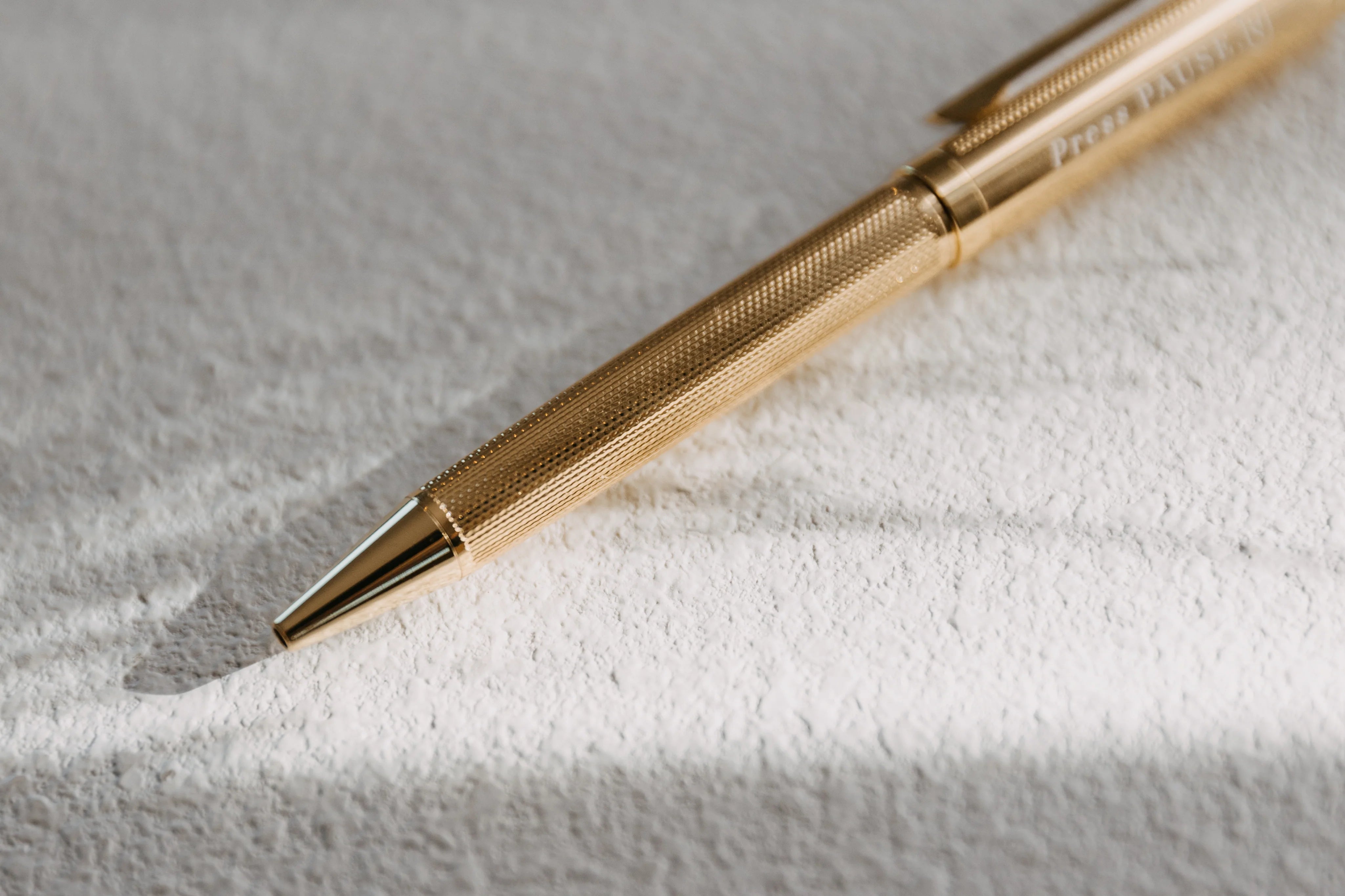 ‘Press Pause’ Gold Luxe Pen