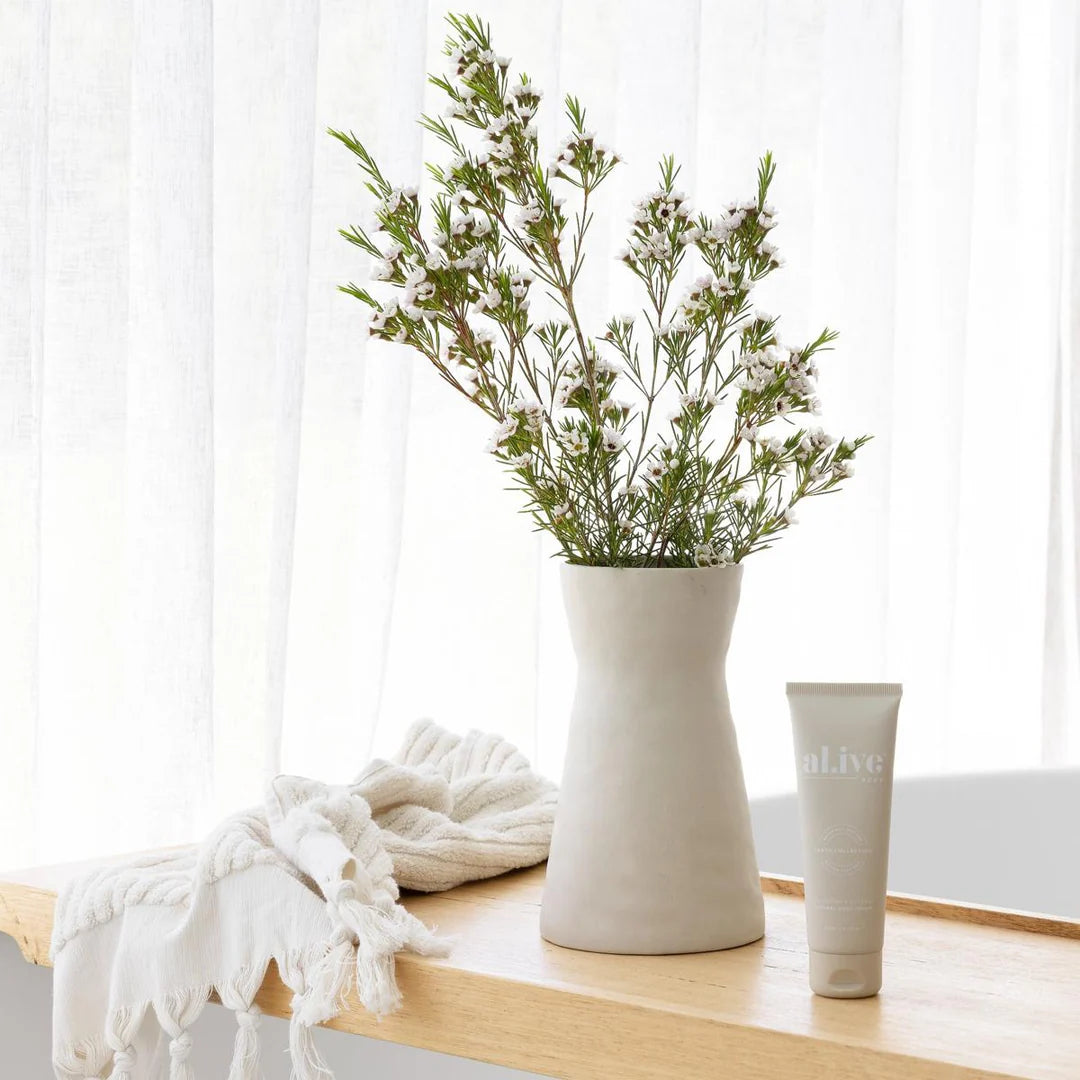 ali.ve - hand cream - sea cotton & coconut