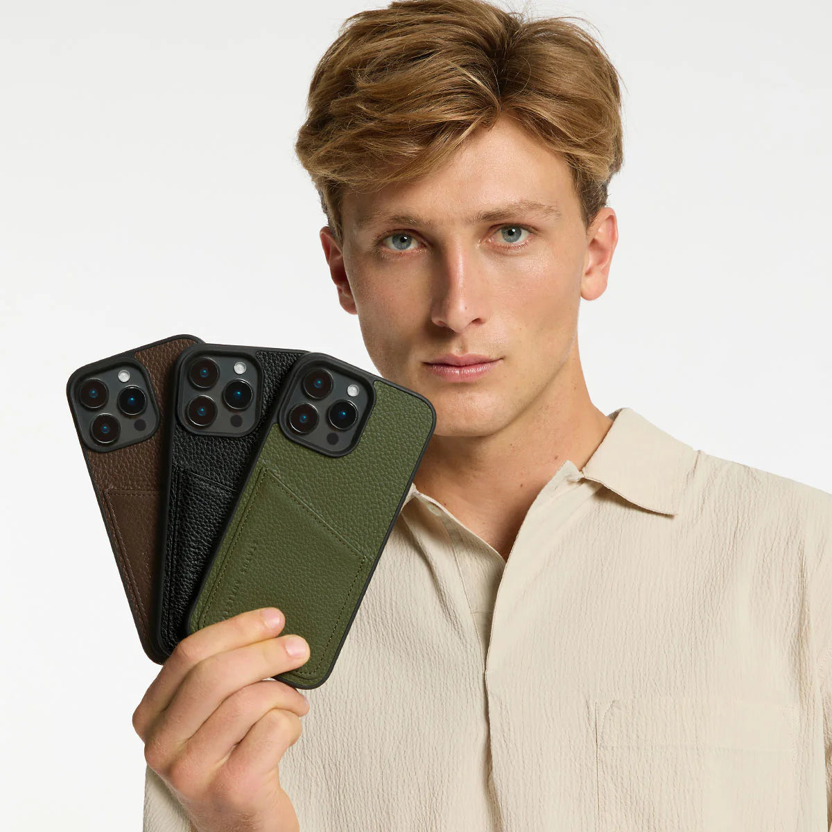 Who's Who Phone Case iPhone 17 - Cocoa