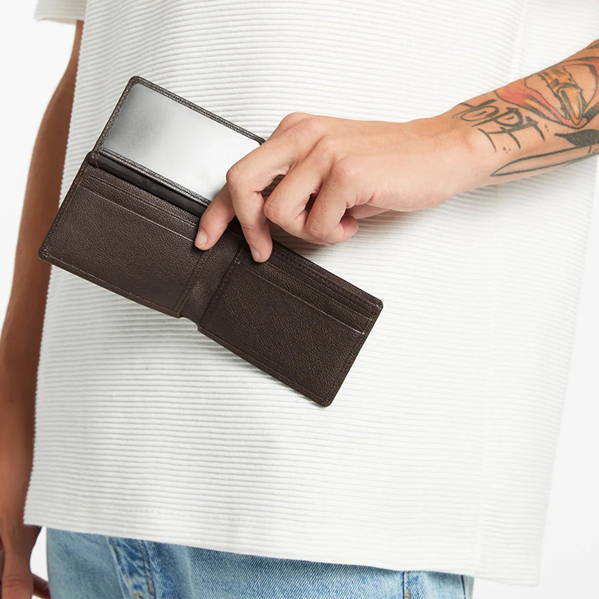 Jonah Wallet - libandlu