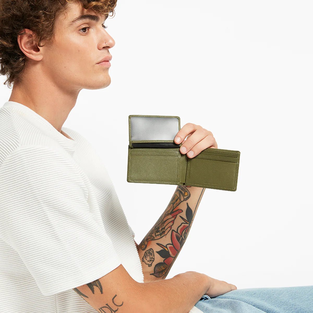 Jonah Wallet - libandlu
