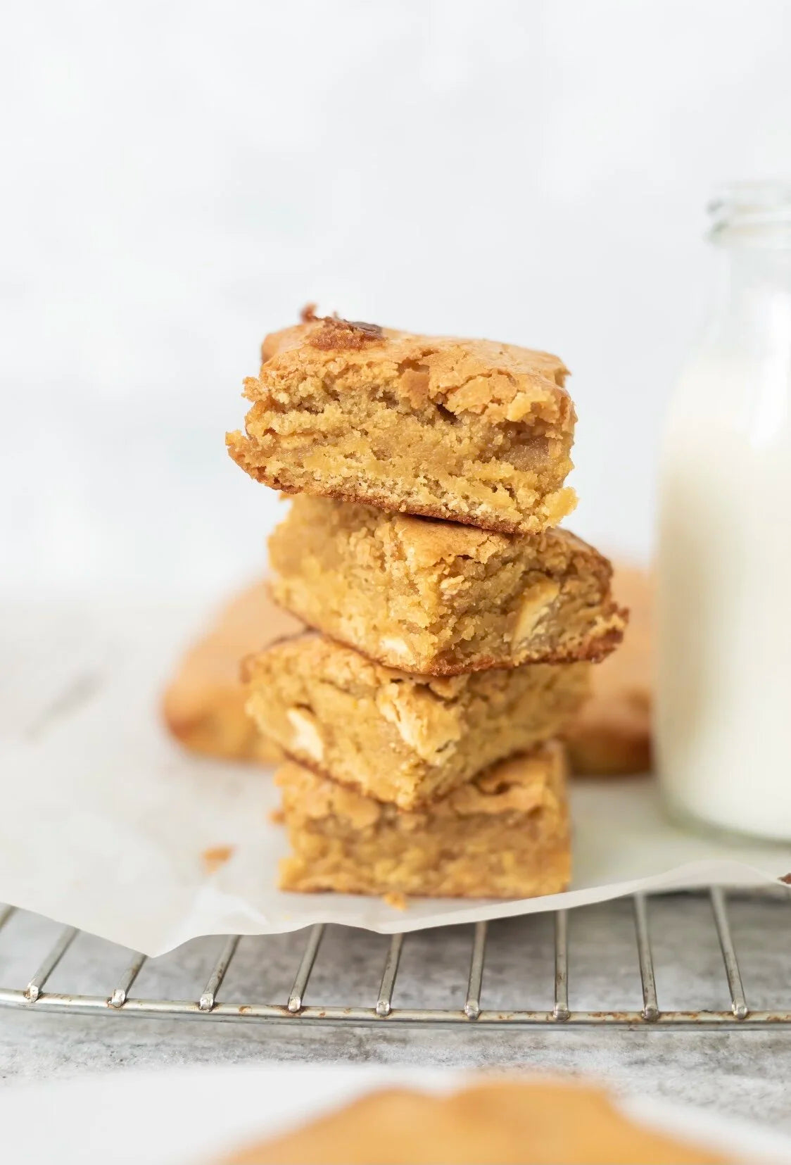 Fudgy White Chocolate Blondie Baking Mix