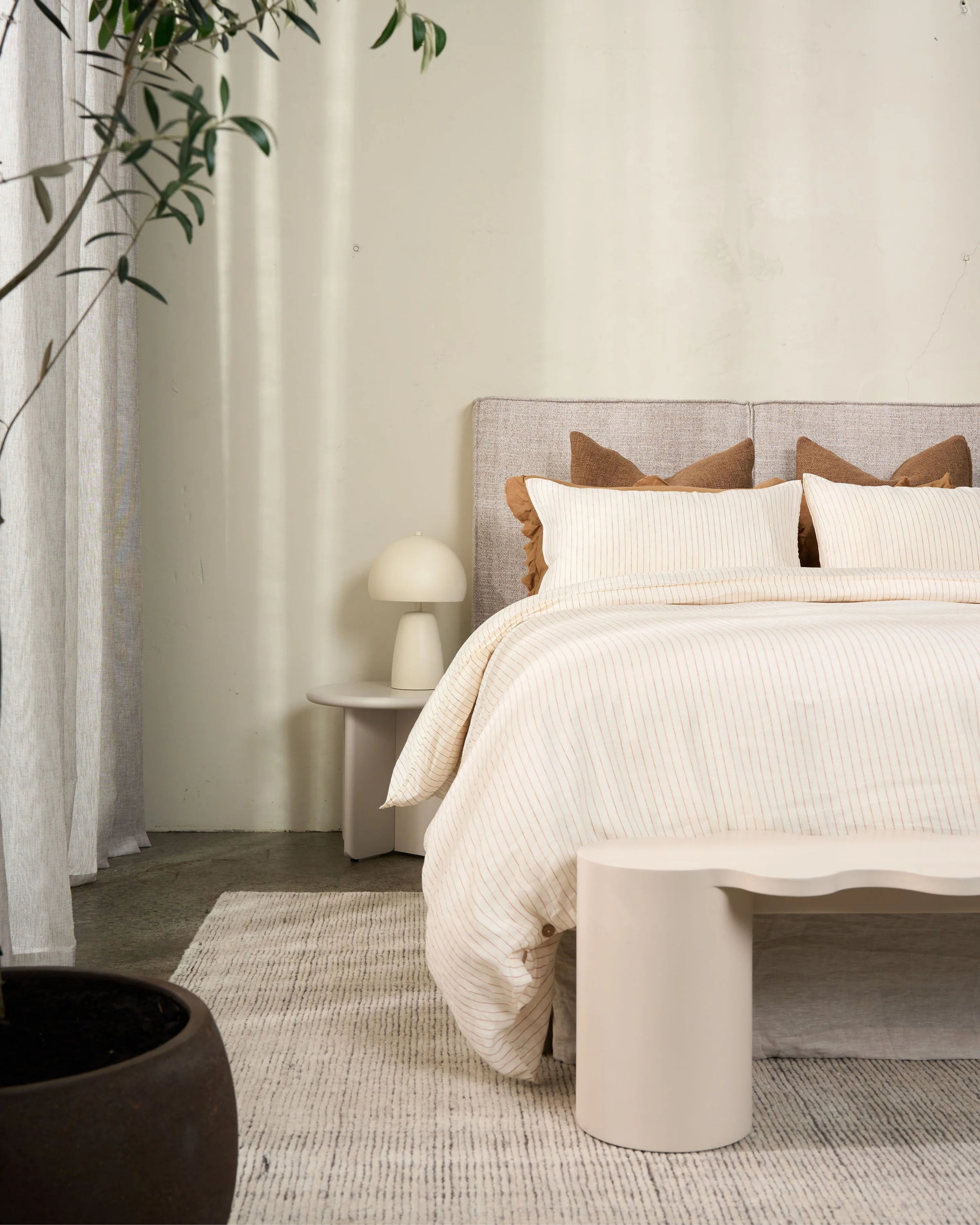 Nord Side Table - Cashmere
