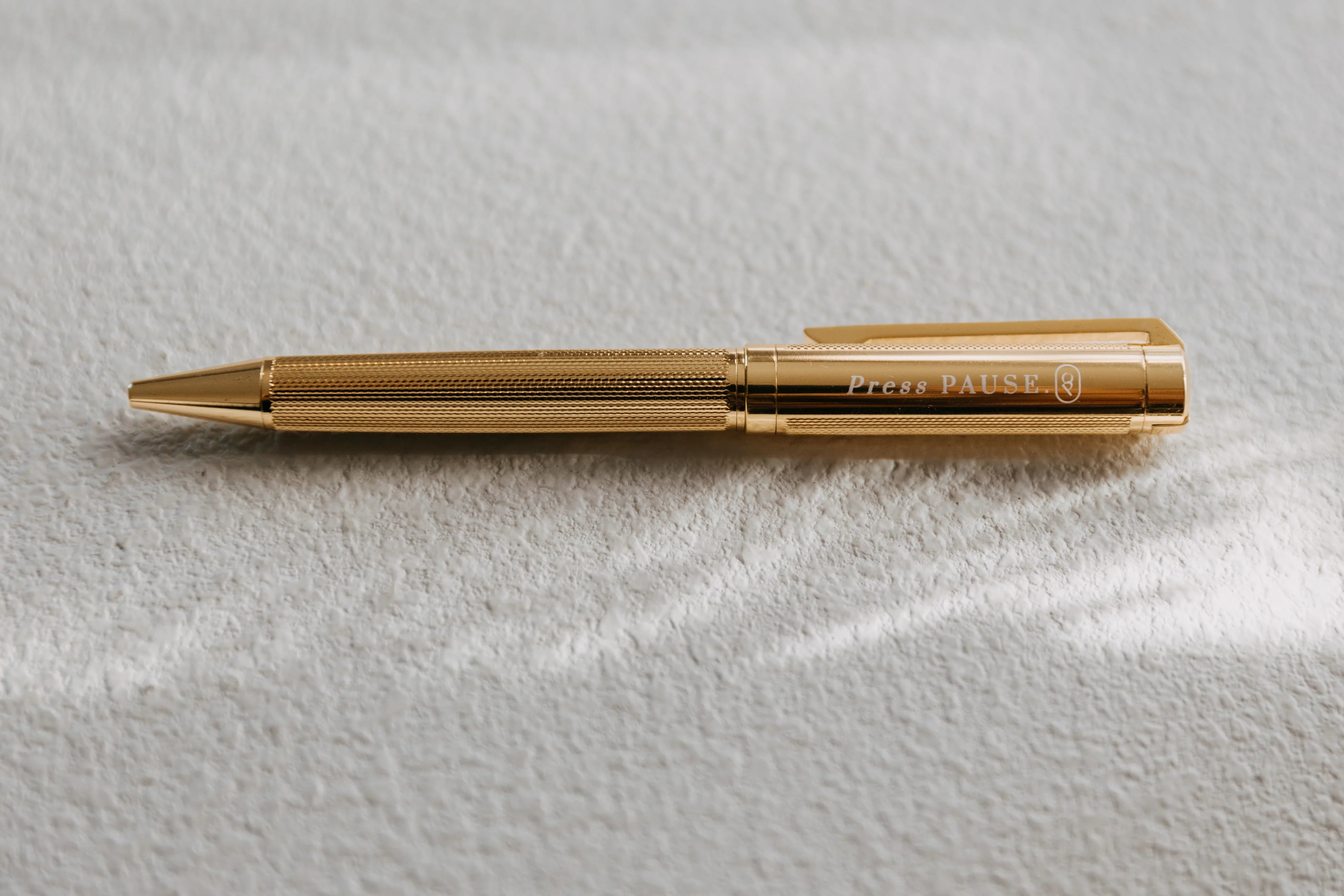 ‘Press Pause’ Gold Luxe Pen