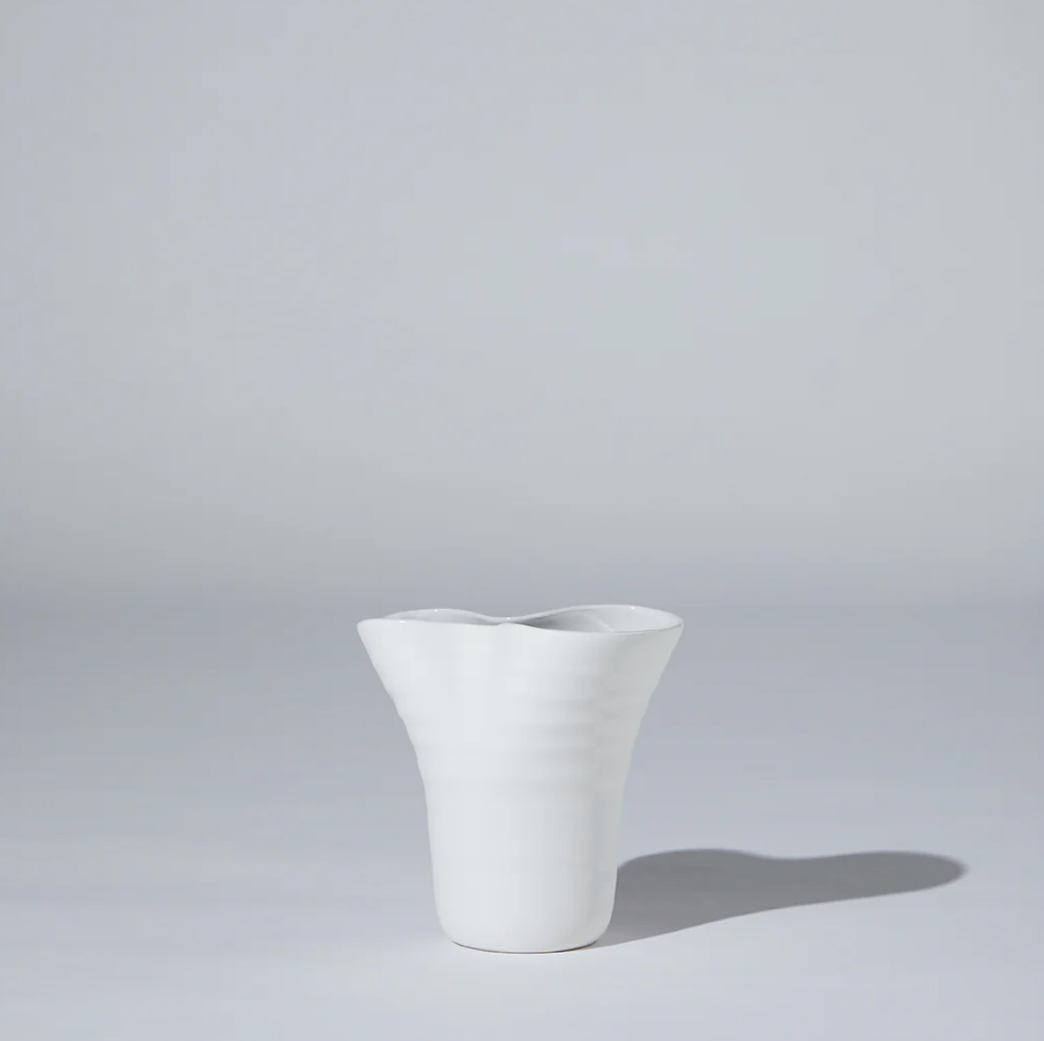Cloud Sunday Vase Snow