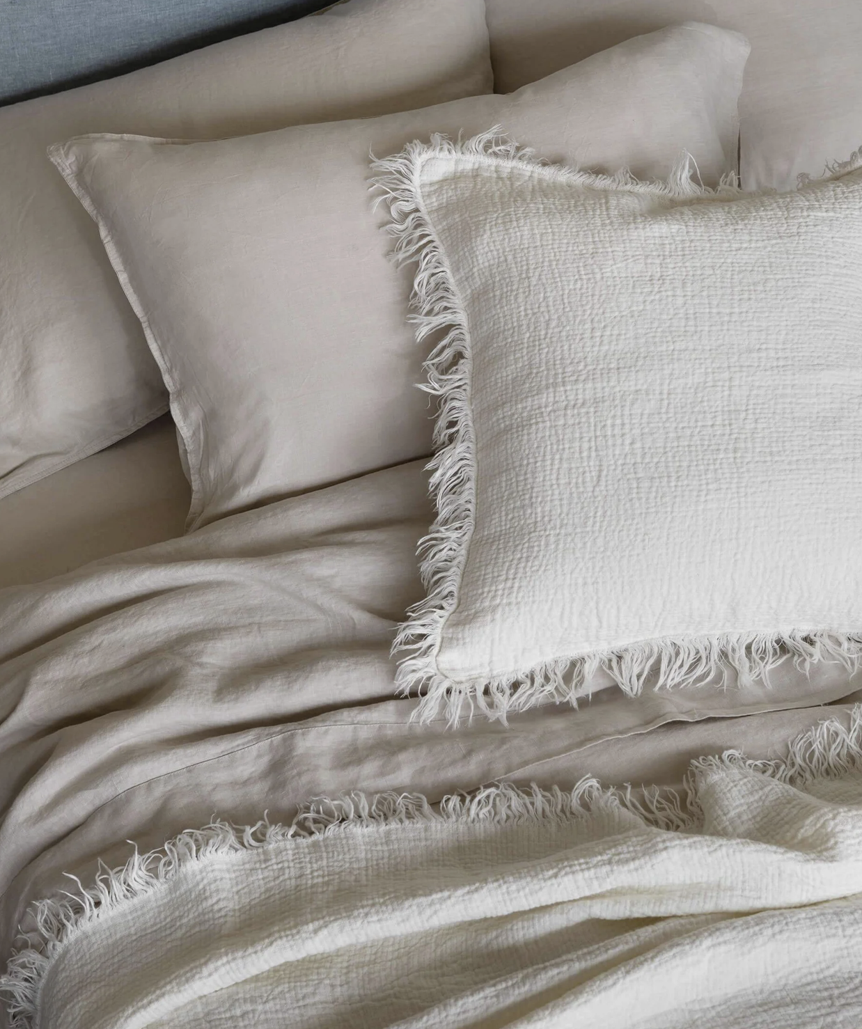 Ava Chalk Pure Linen Throw - 150 x 210cm