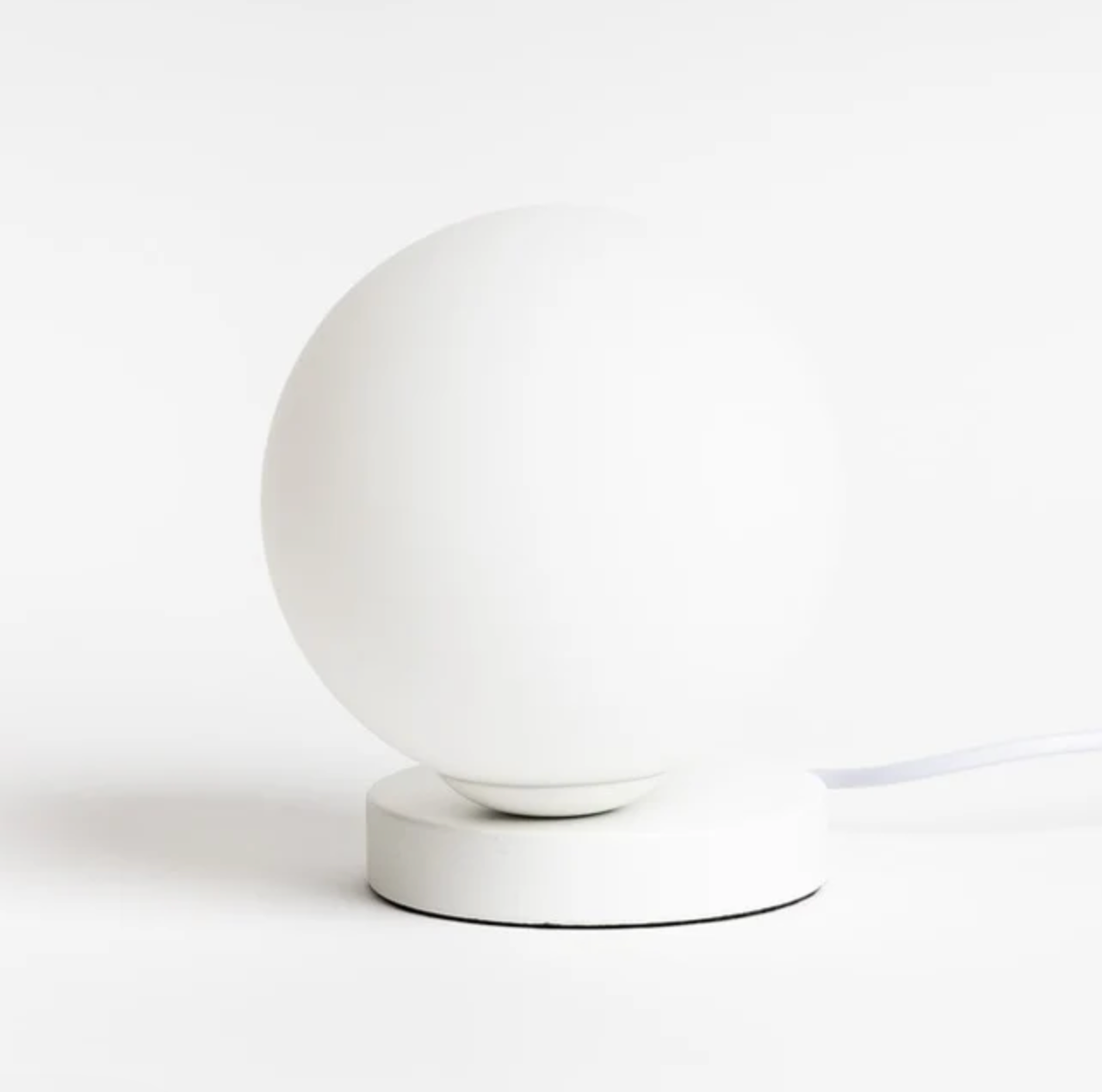 Yuri Table lamp - White