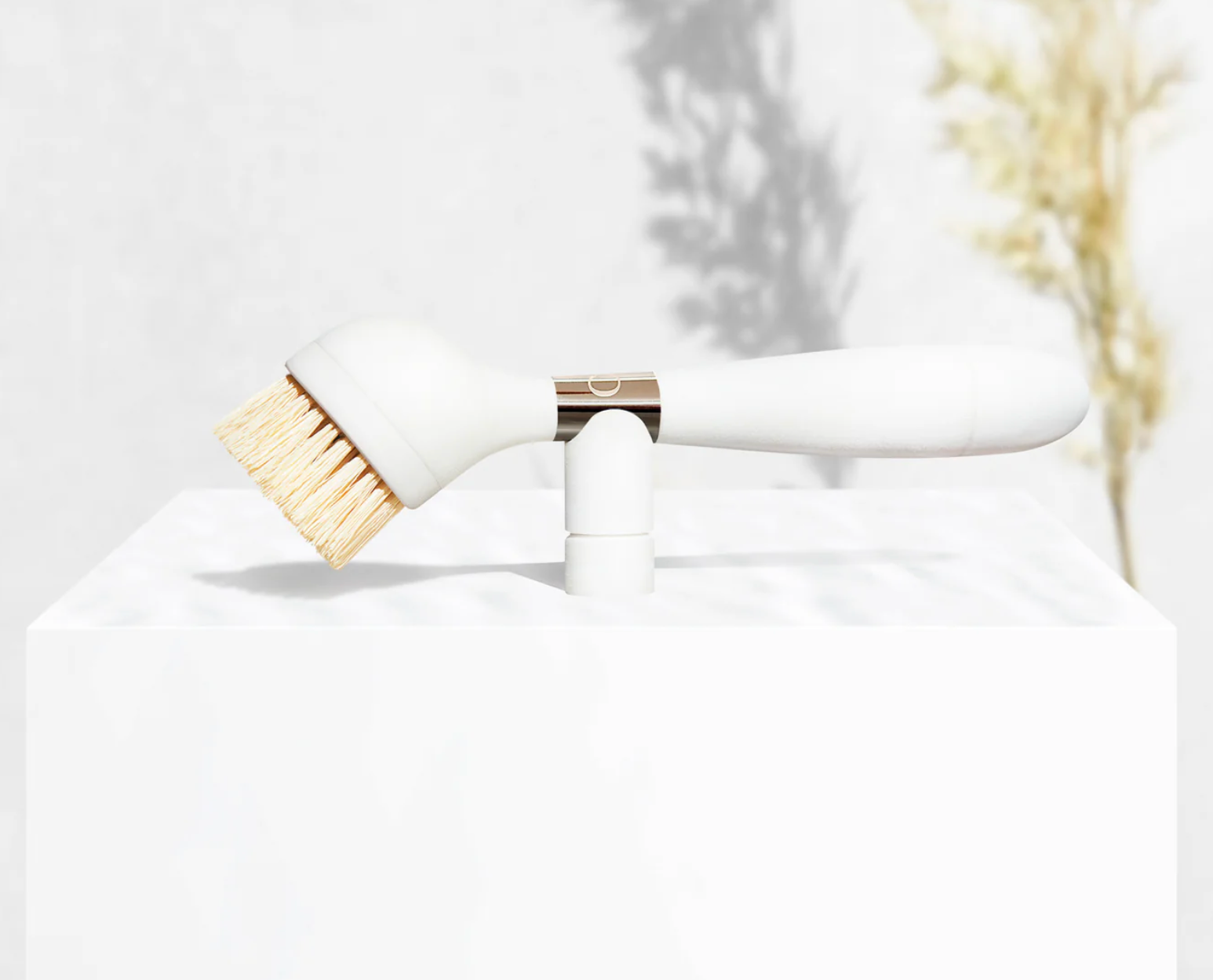 The One Brush - White