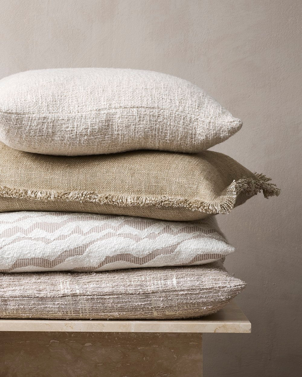 Dover Cushion Natural - 40 x 60cm