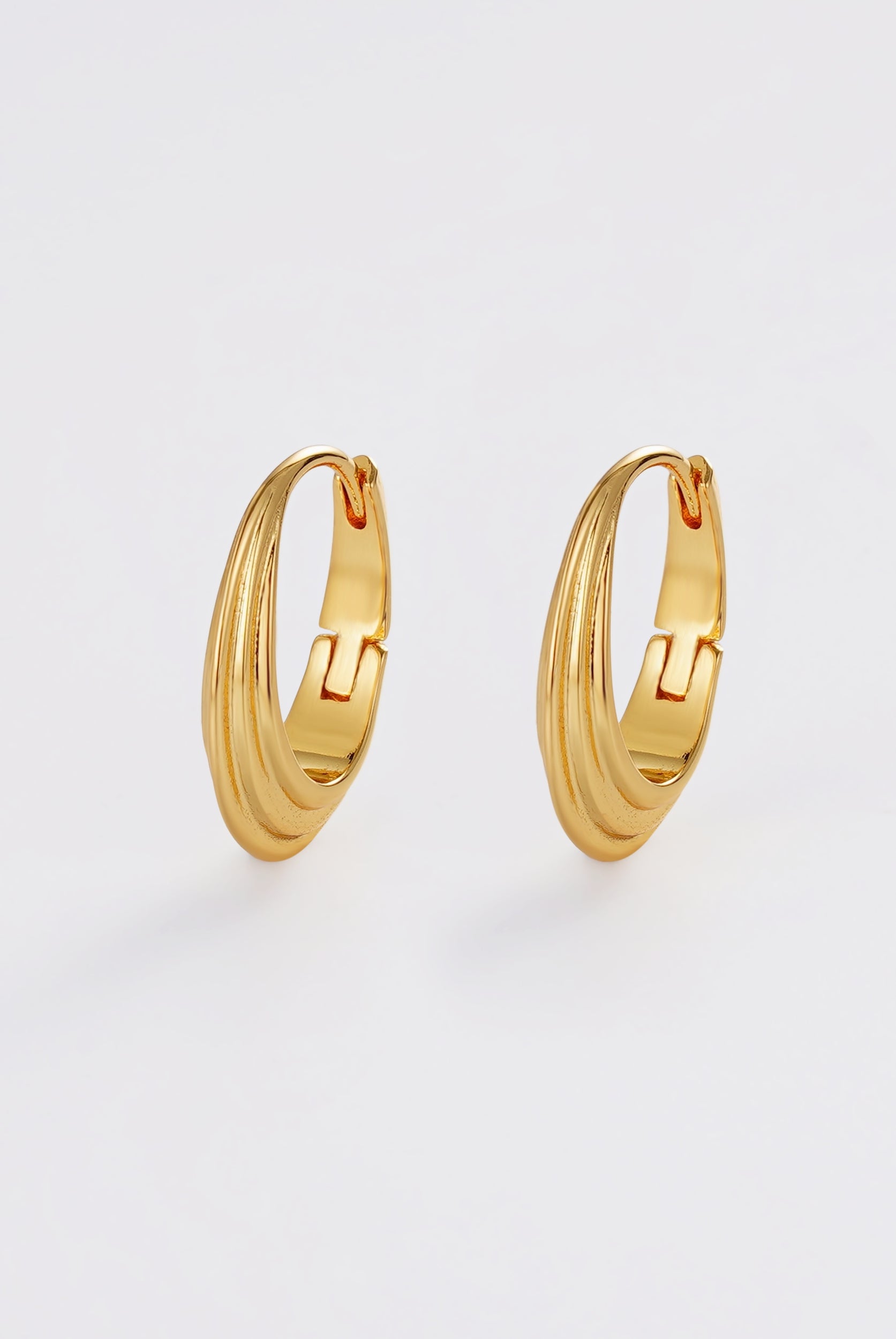 Marley Hoop - Medium